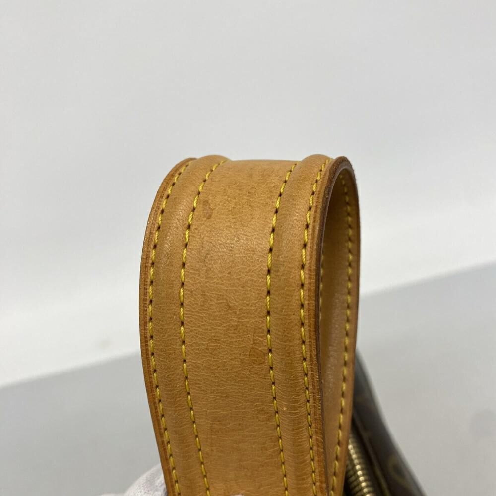 Louis Vuitton Shoulder Bags