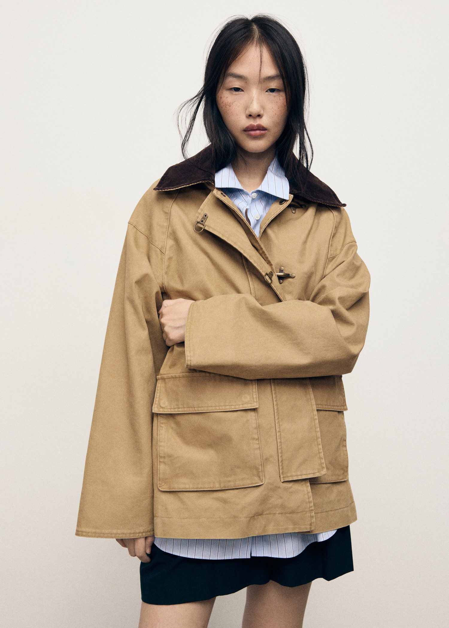 Cotton parka with contrasting colla