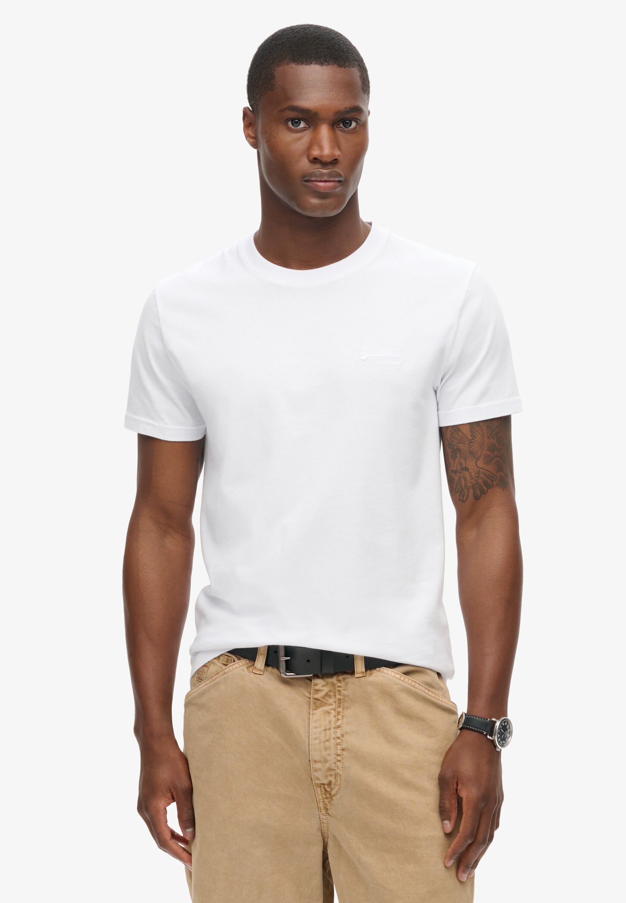 ESSENTIAL LOGO EMB TEE