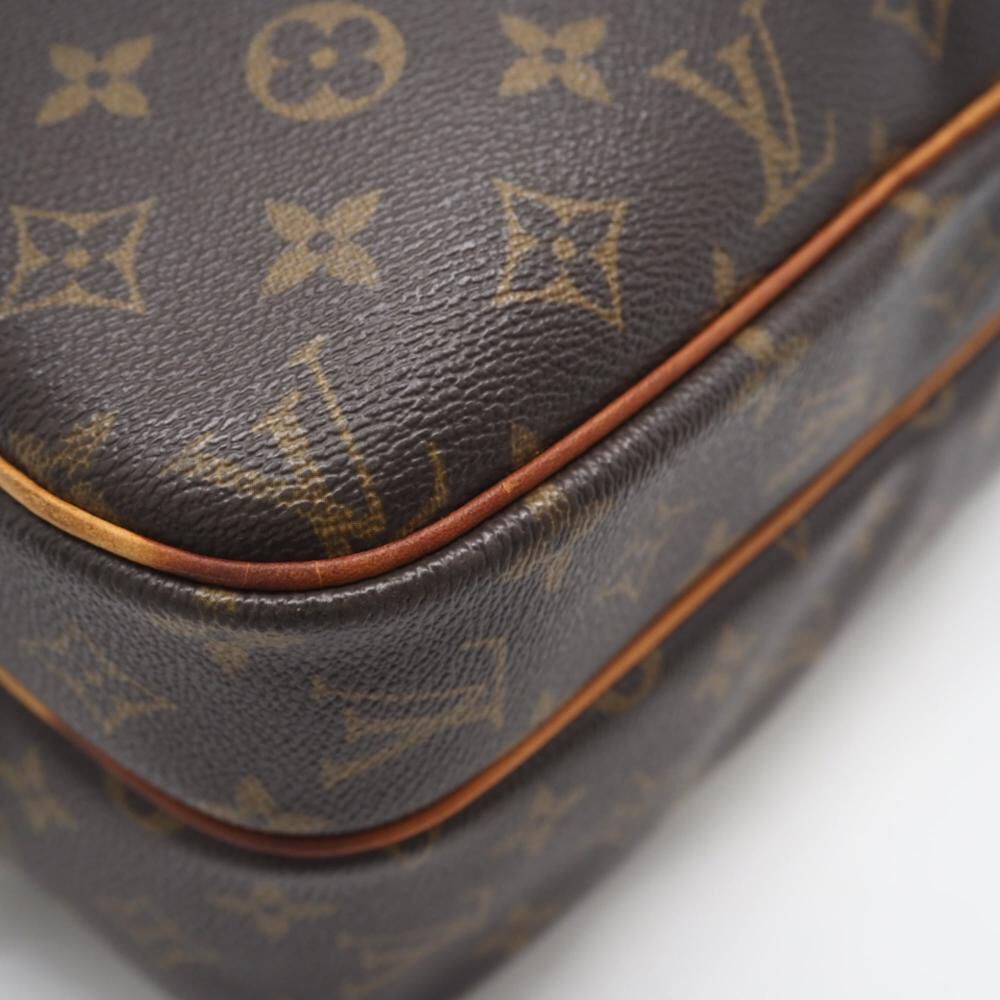 Louis Vuitton Reporter