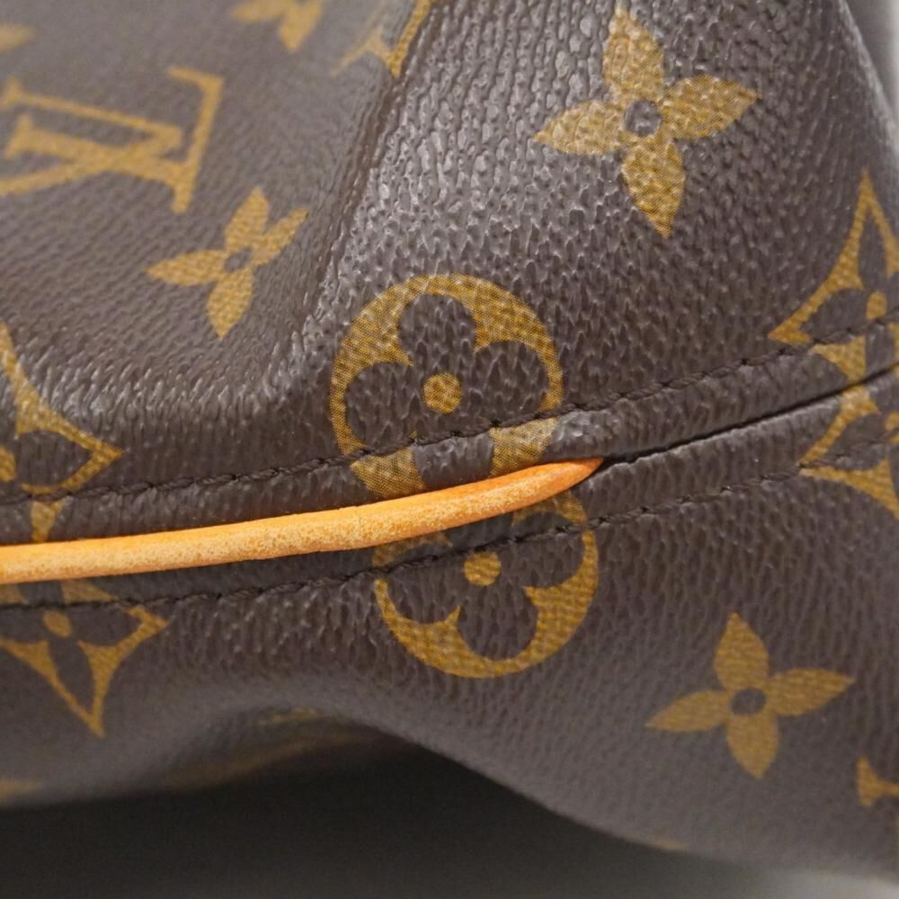 Louis Vuitton Shoulder Bags