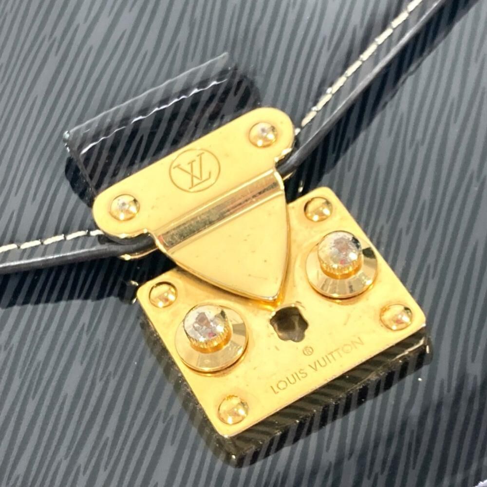 Louis Vuitton Pochette M&eacute;tis