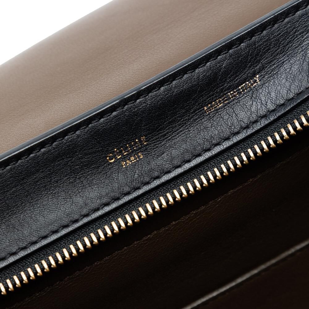 C&eacute;line Trapeze