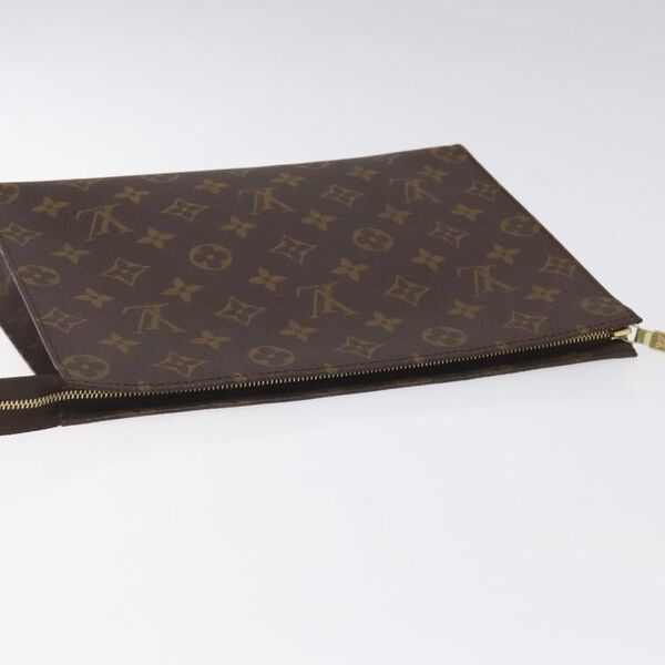 Louis Vuitton Poche Toilette