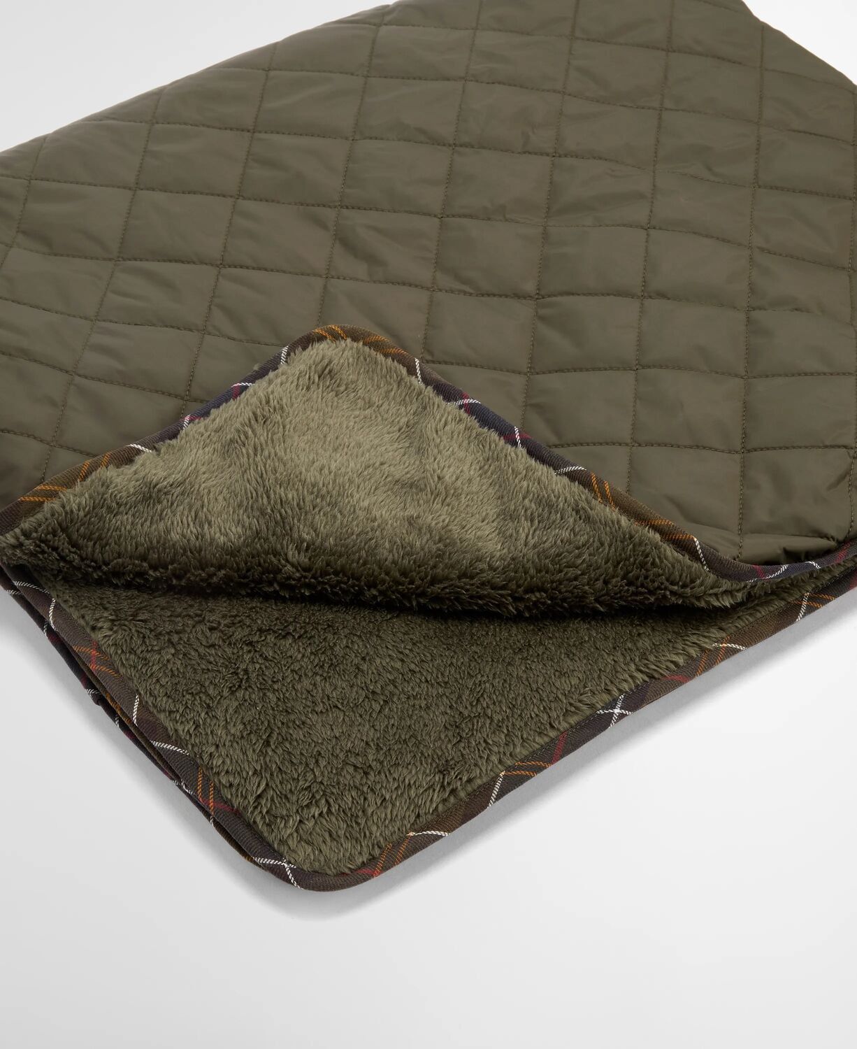 Barbour Dog Quilt & Fleece Blanket