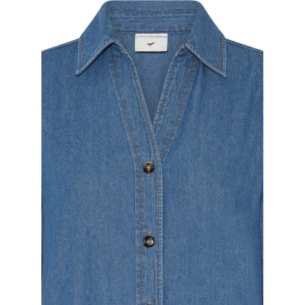 469HMMeki denim shirt