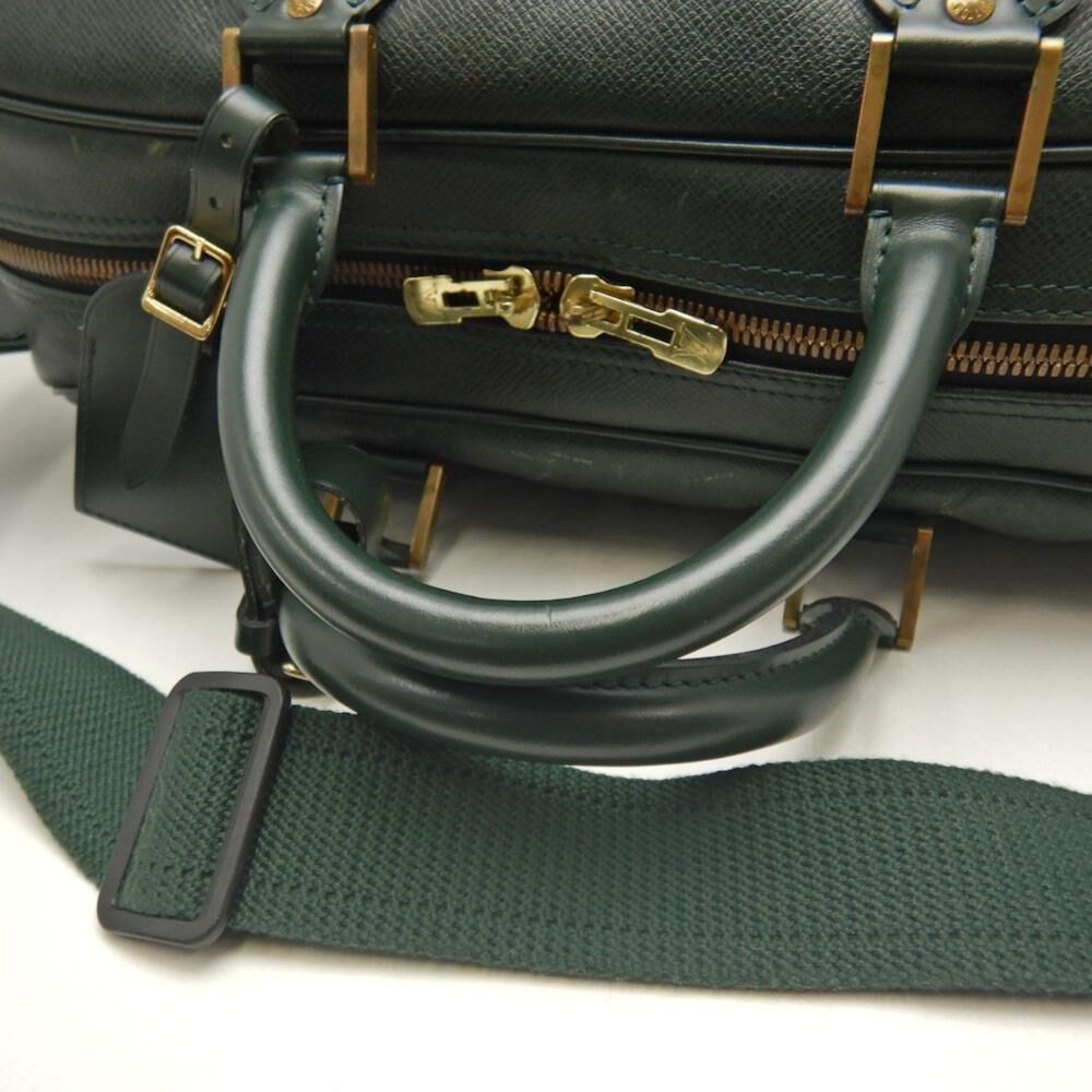 Louis Vuitton Taiga Kendall