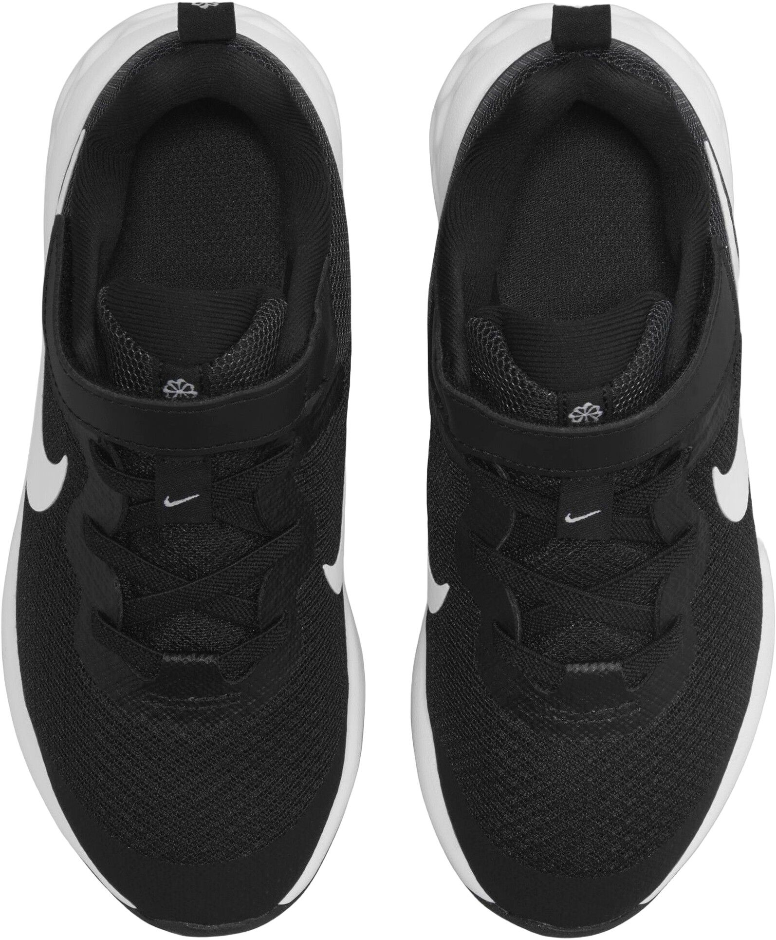 Revolution 6 sneakers