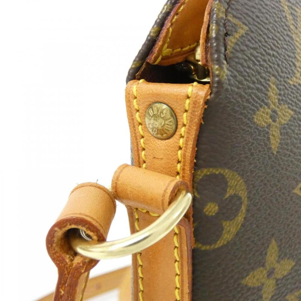 Louis Vuitton Shoulder Bags