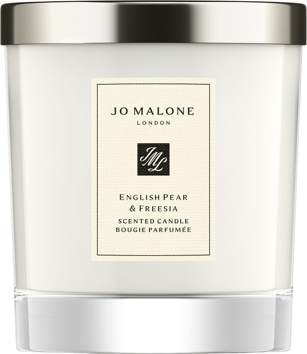 English Pear & Freesia Scented Classic Candle