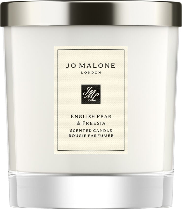 English Pear & Freesia Scented Classic Candle