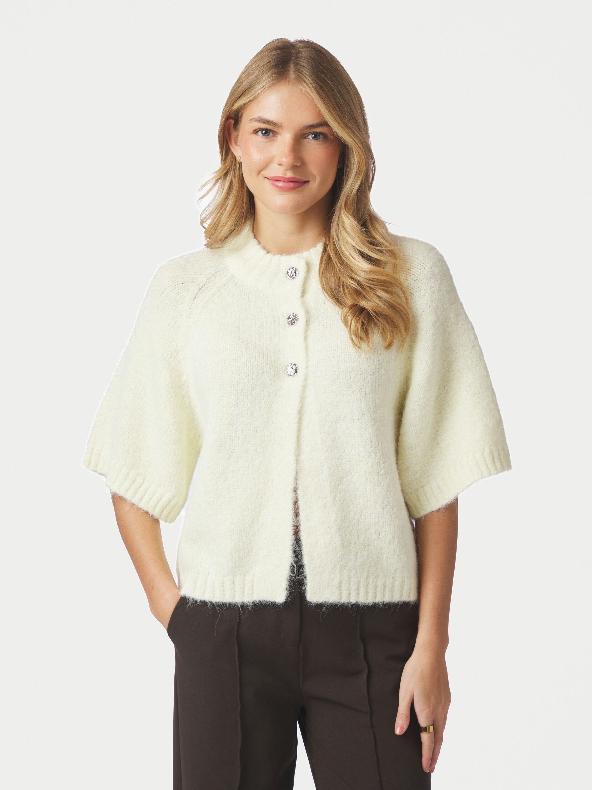 Benuta Fluffy Knit Cardigan