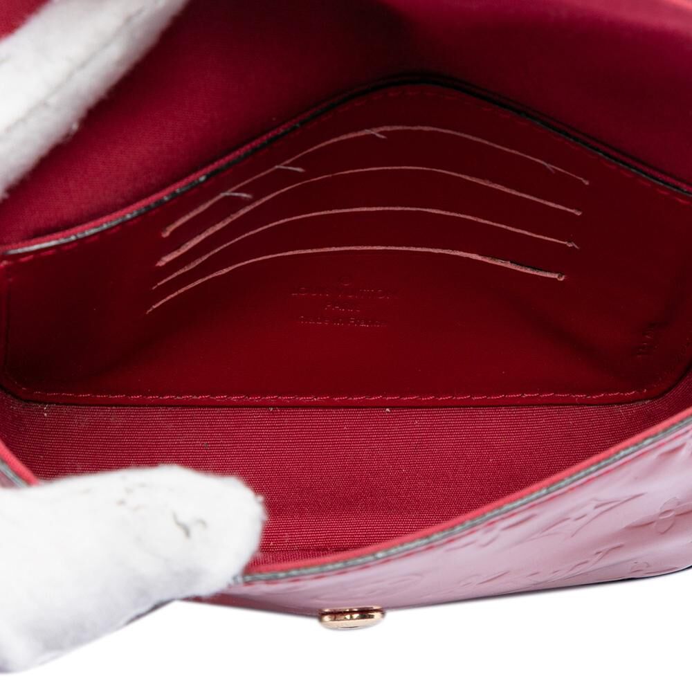 Louis Vuitton Shoulder Bags