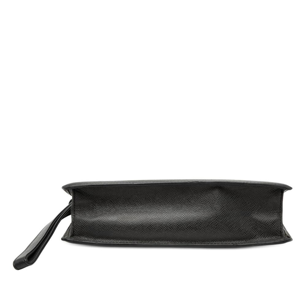 Louis Vuitton Clutch