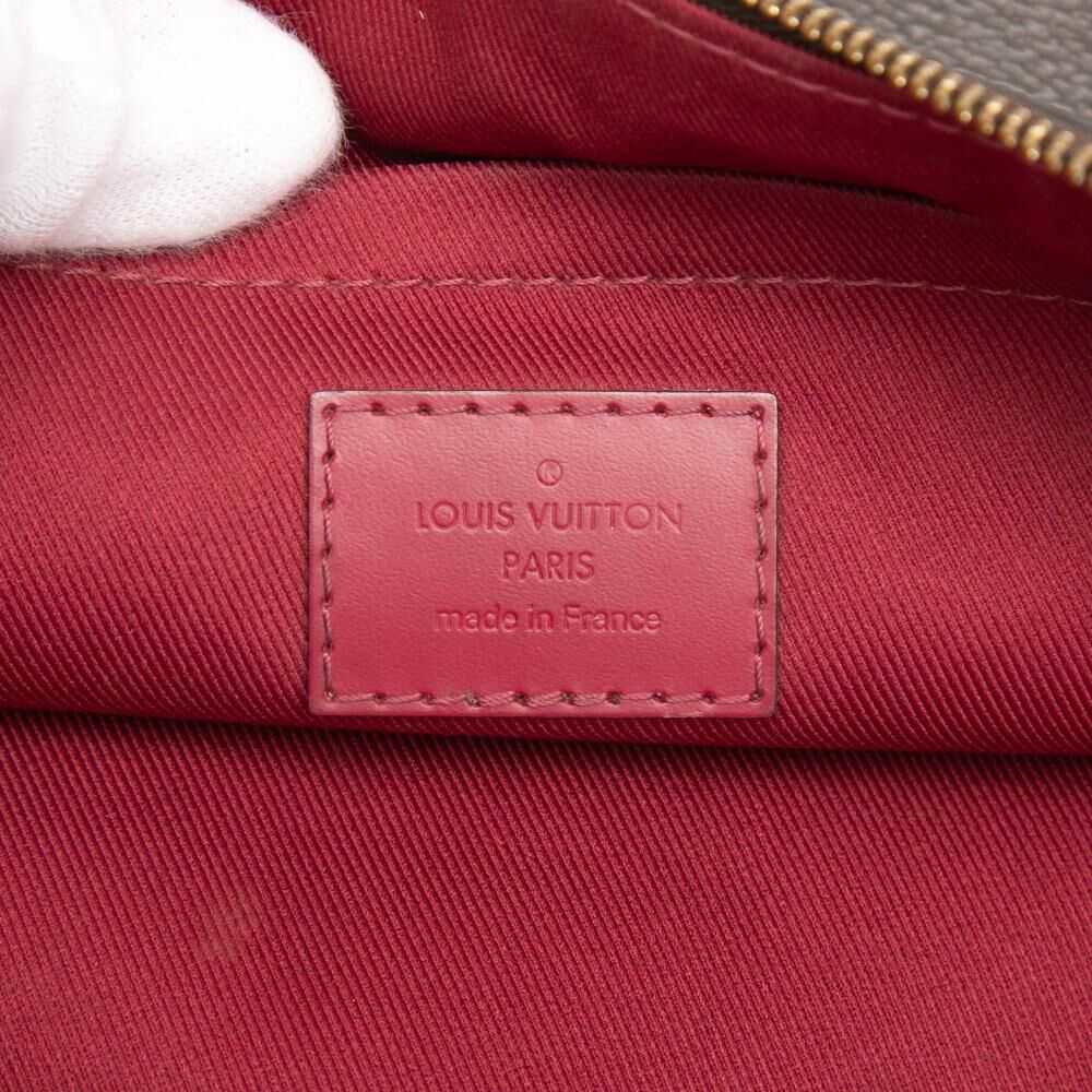 Louis Vuitton Clutch