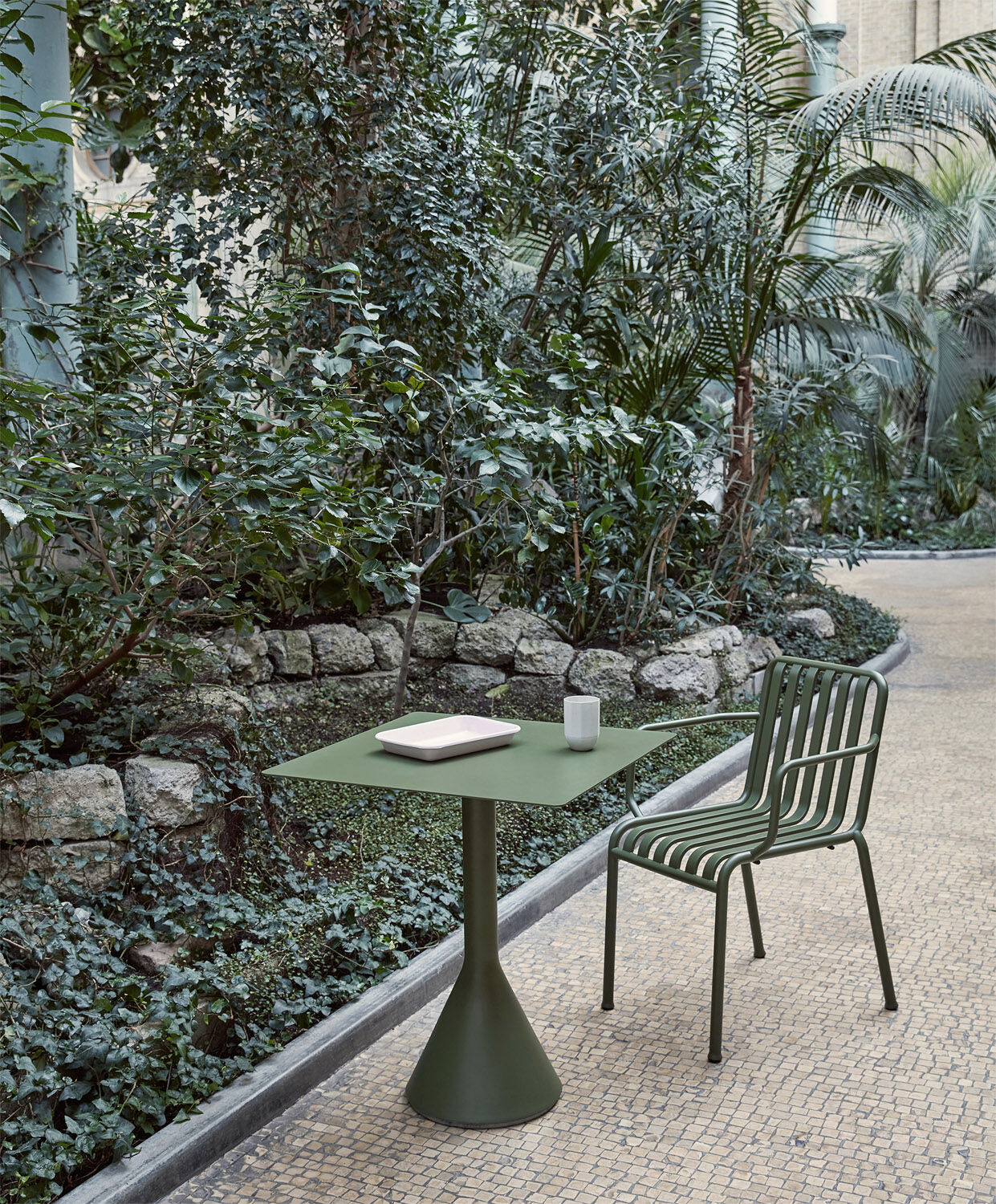 Palissade Armchair-Olive powder coa