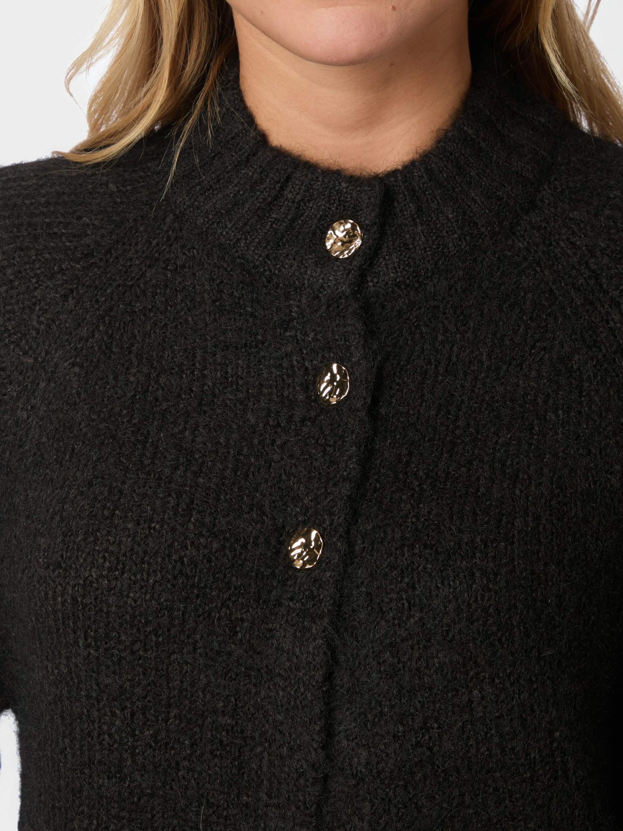 Benuta Fluffy Knit Cardigan