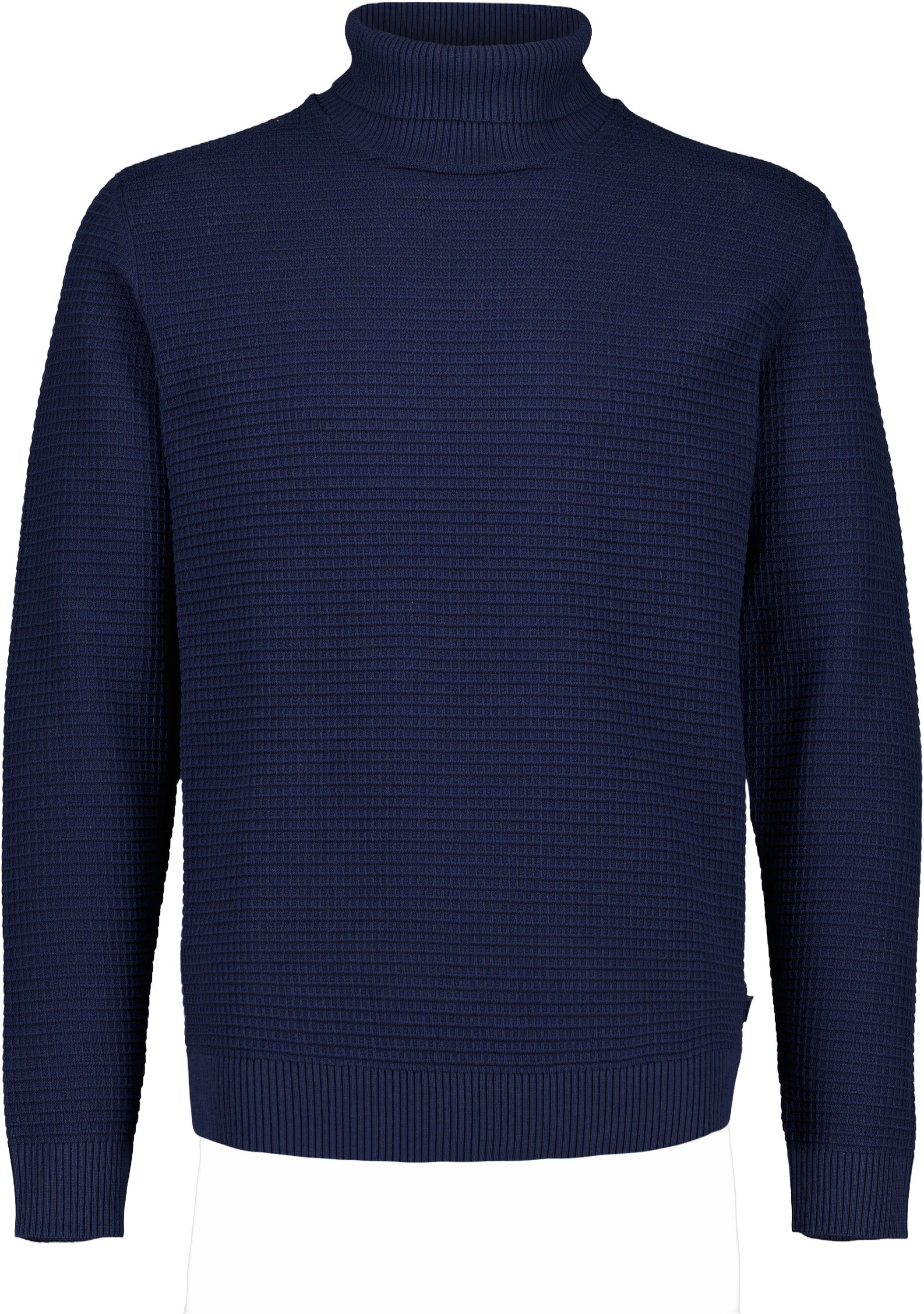 Structure roll-neck knit