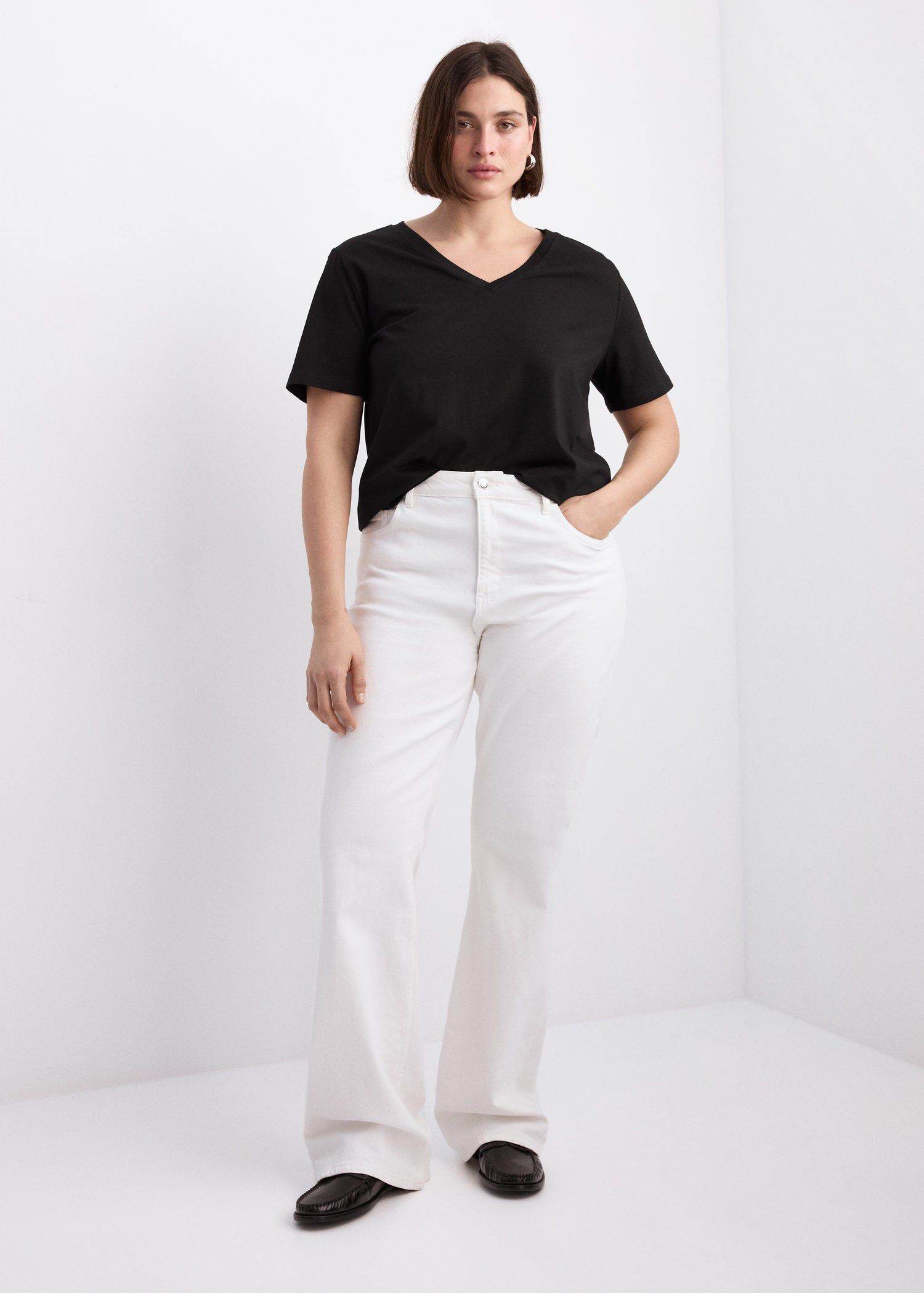 V-neck cotton T-shirt