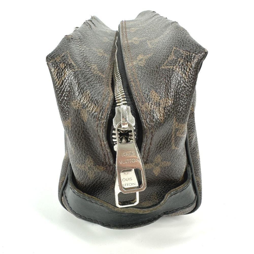 Louis Vuitton Clutch
