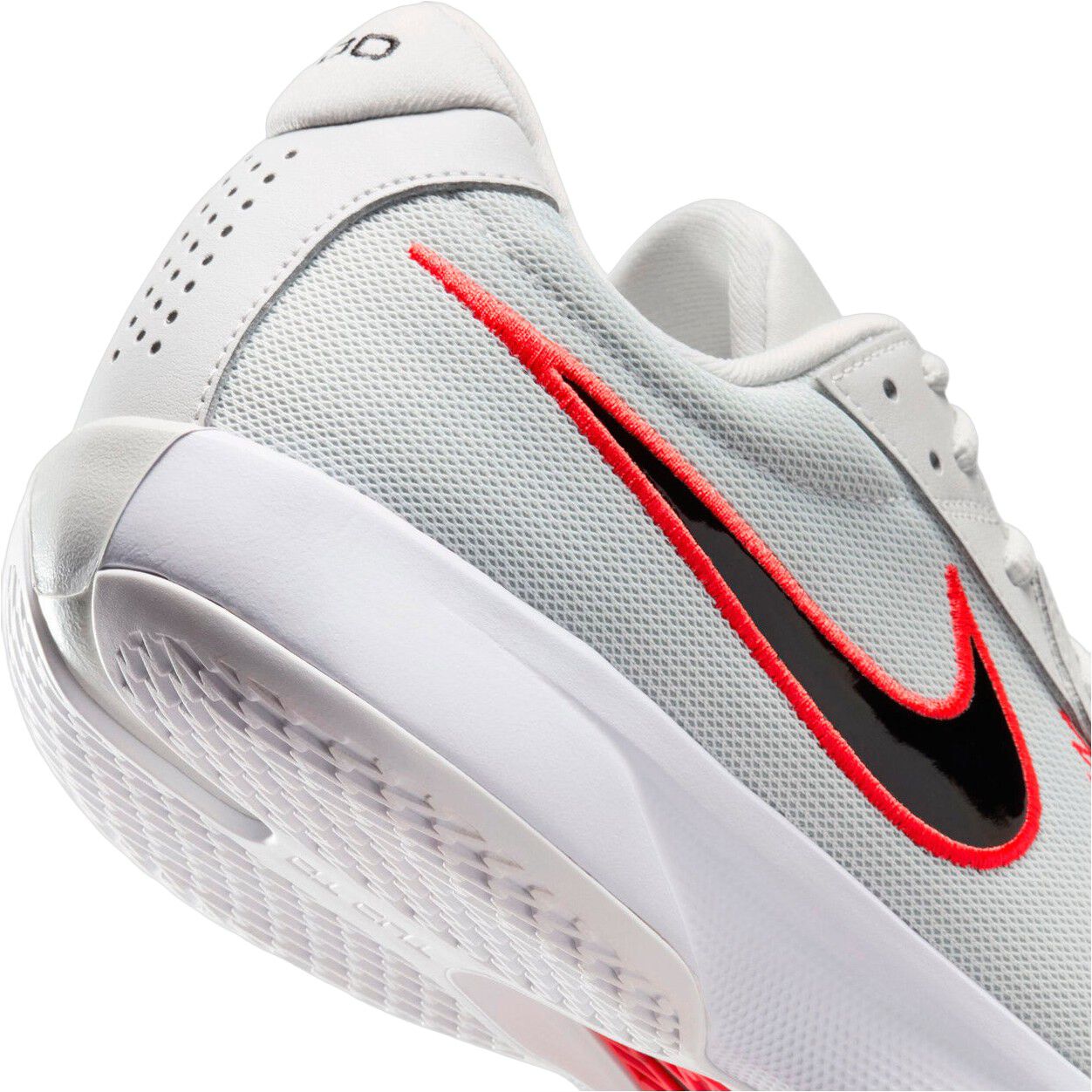 G.T. CUT ACADEMY BASKETBALL SNEAKERS