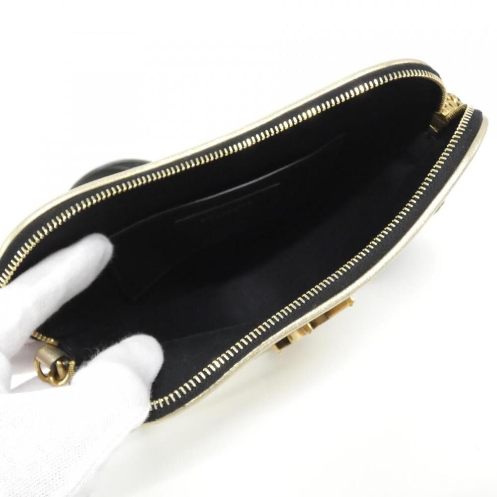 Yves Saint Laurent Shoulder Bag