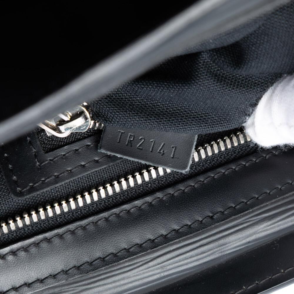 Louis Vuitton Bassano