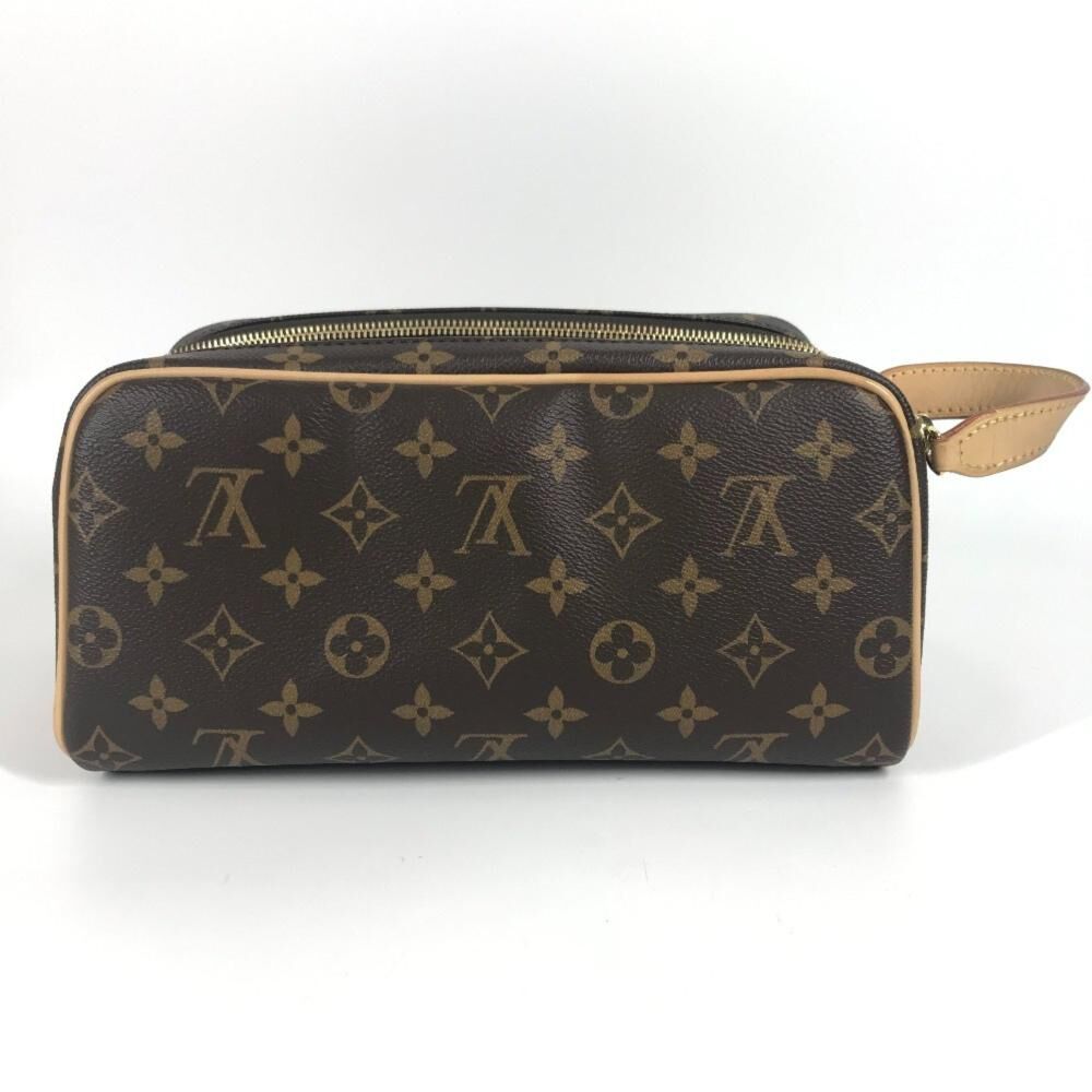 Louis Vuitton Clutch