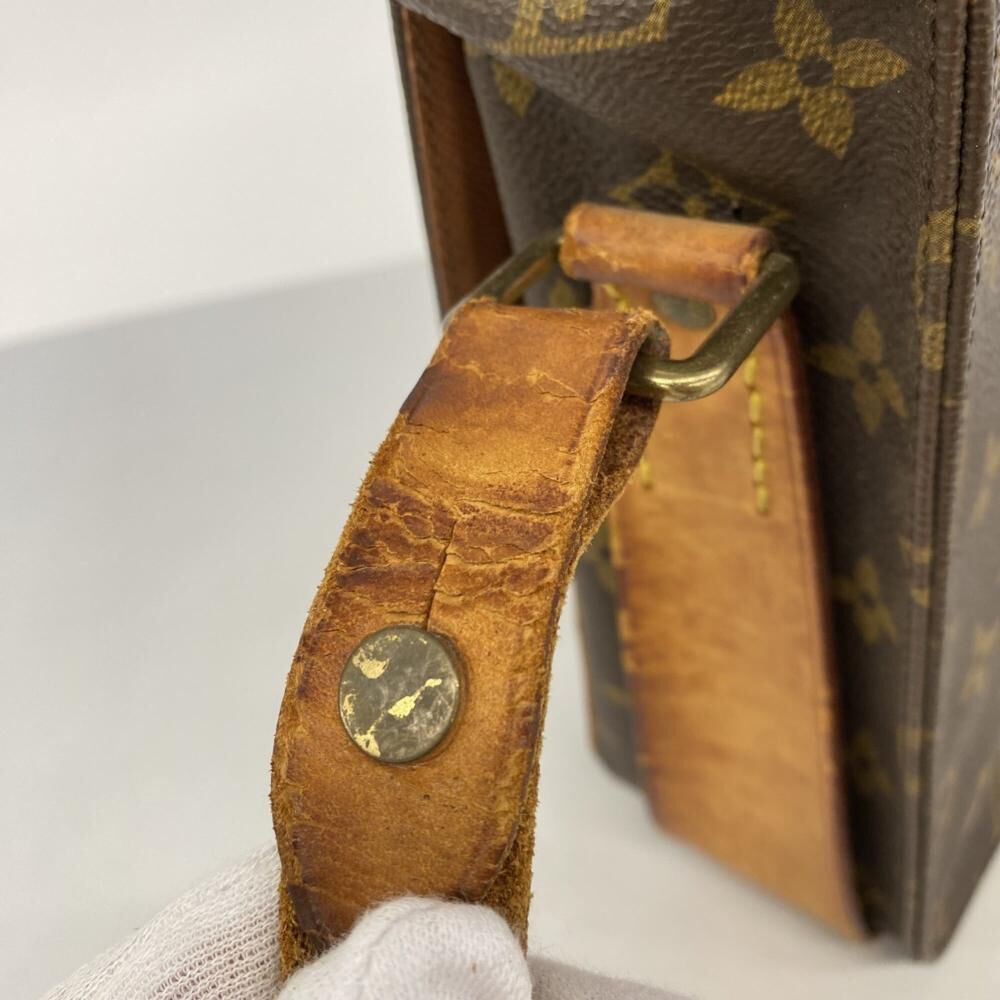 Louis Vuitton Shoulder Bags