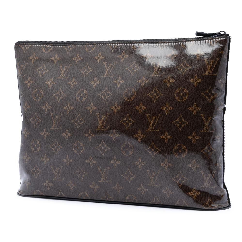 Louis Vuitton Clutch