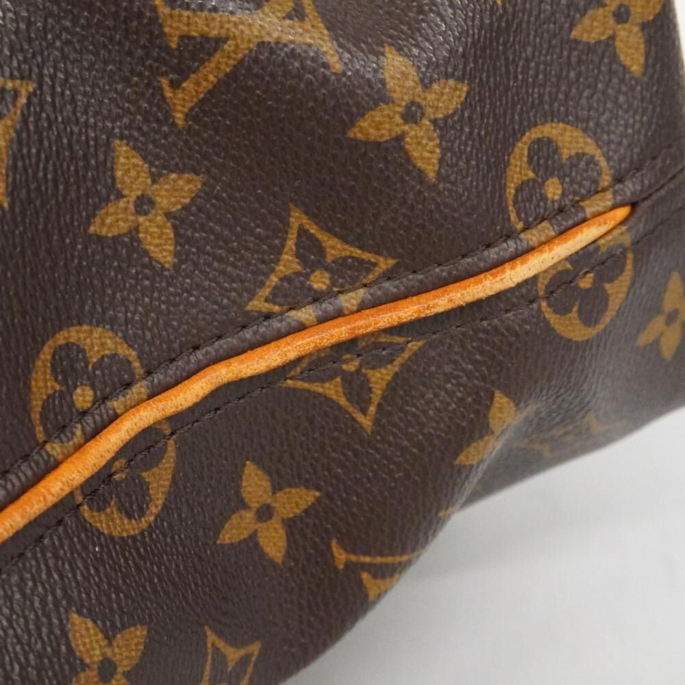 Louis Vuitton Shoulder Bags