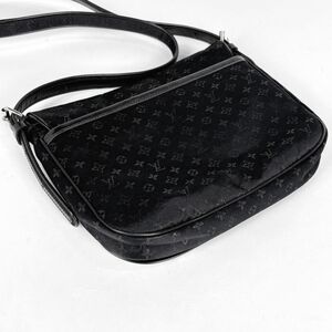 Louis Vuitton Musette Salsa