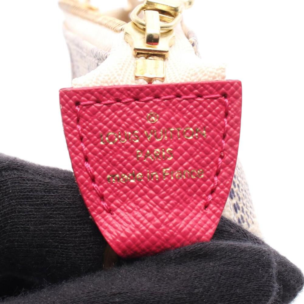 Louis Vuitton Pochette Accessoires