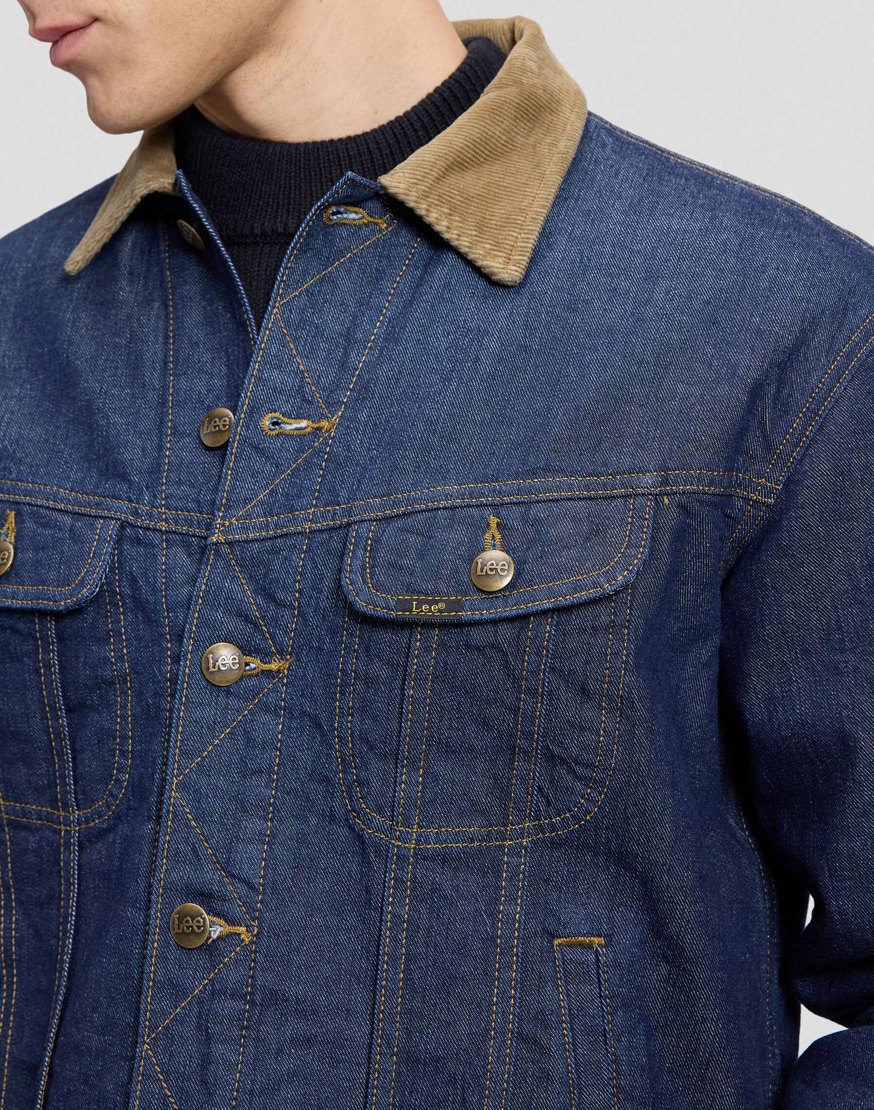 STORM_RIDER_JACKET BRAND_LOYAL