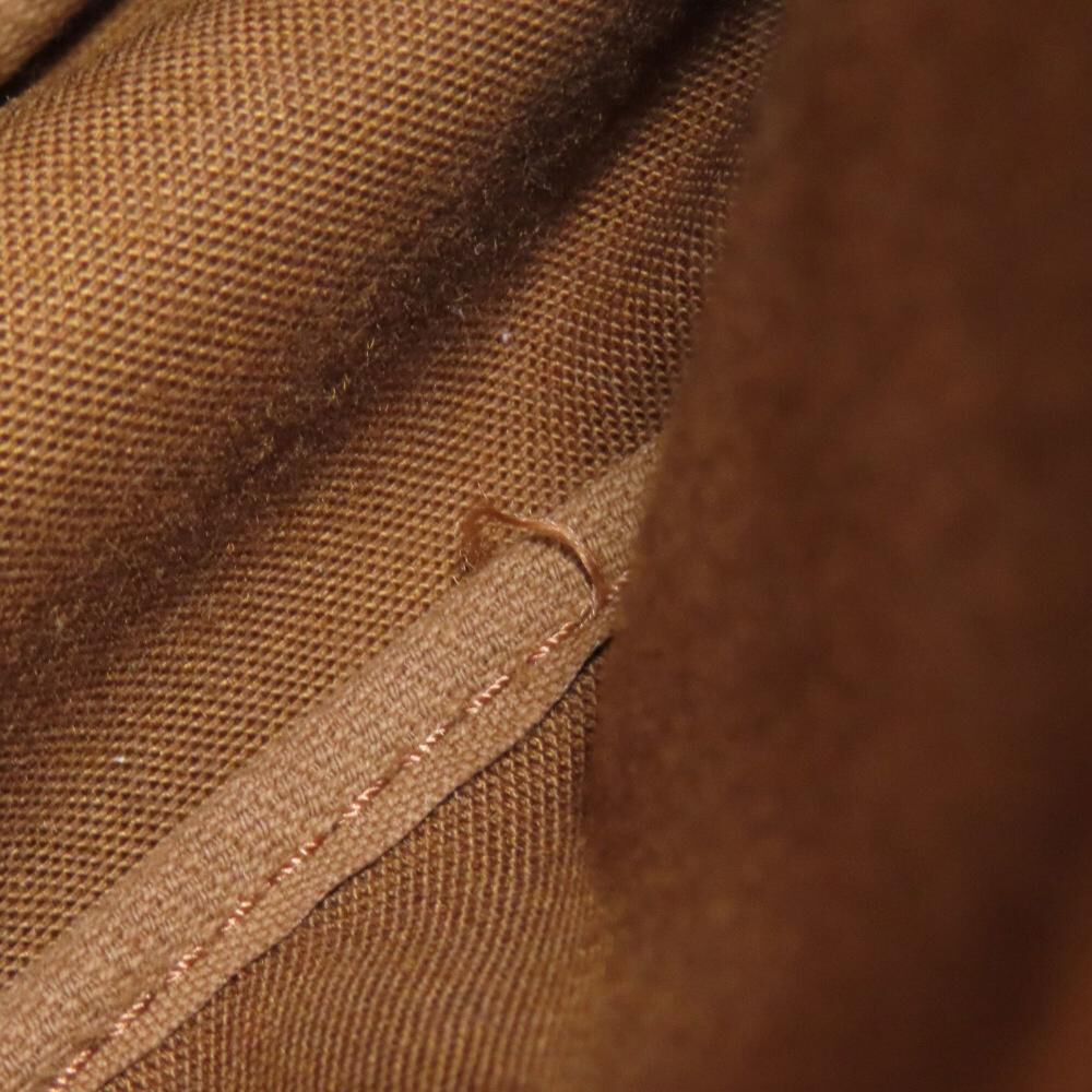 Louis Vuitton Saumur