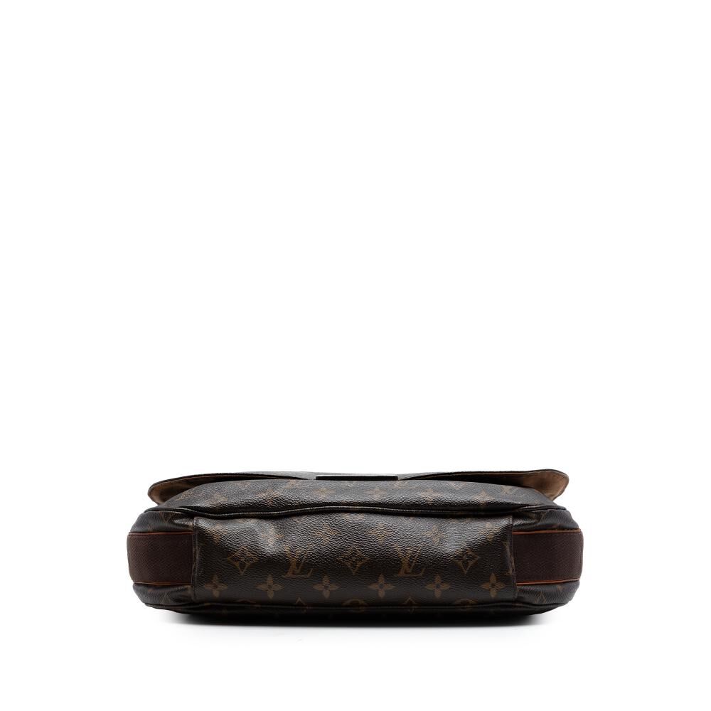 Louis Vuitton Beaubourg