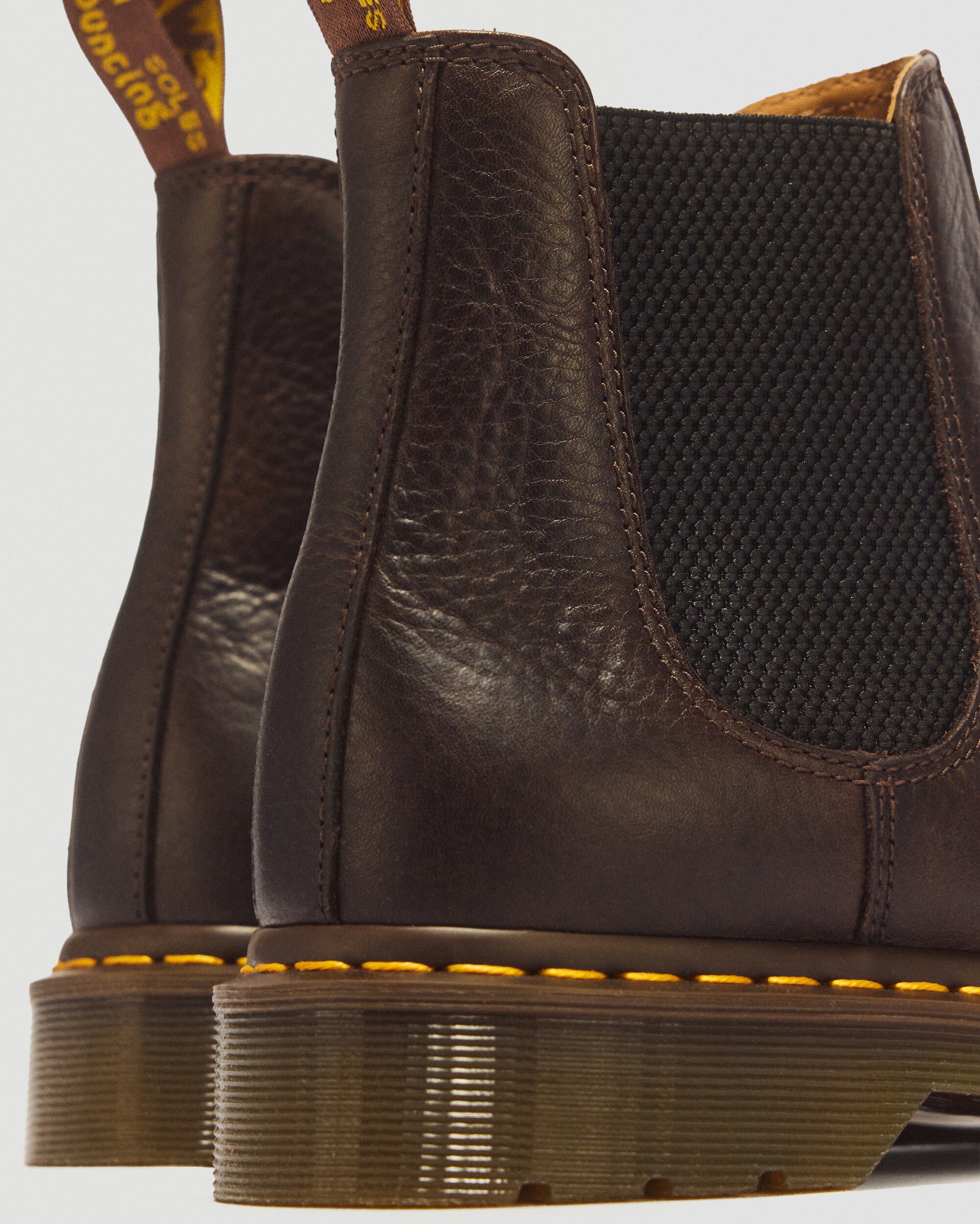 2976 Dark Brown Ambassador