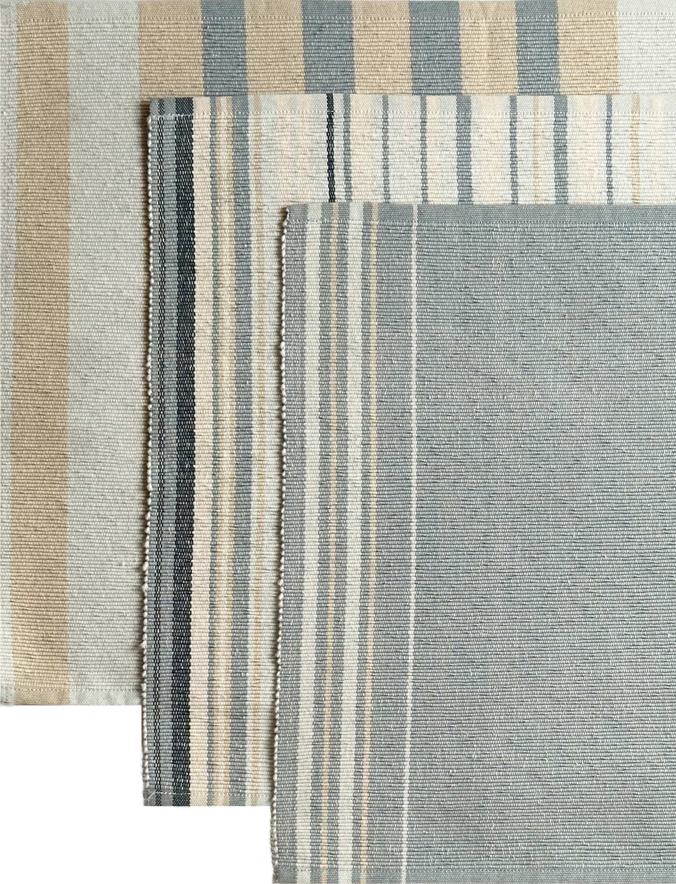 Vibeke Klint d&aelig;kkeserviet neutral linje 33x48 cm blue