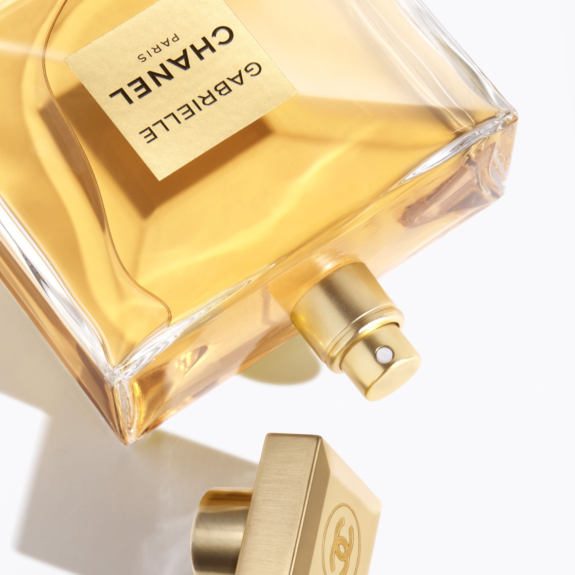 ESSENCE EAU DE PARFUM SPRAY