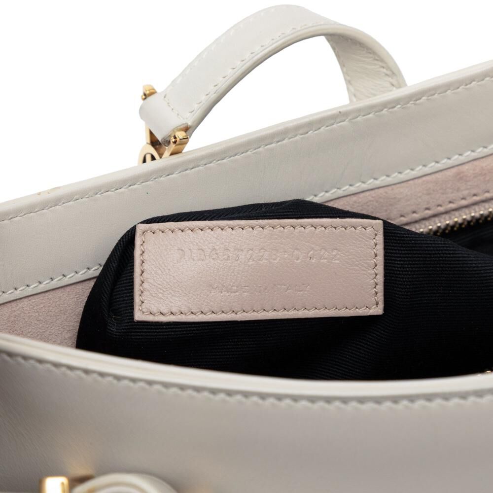 Yves Saint Laurent Shoulder Bag