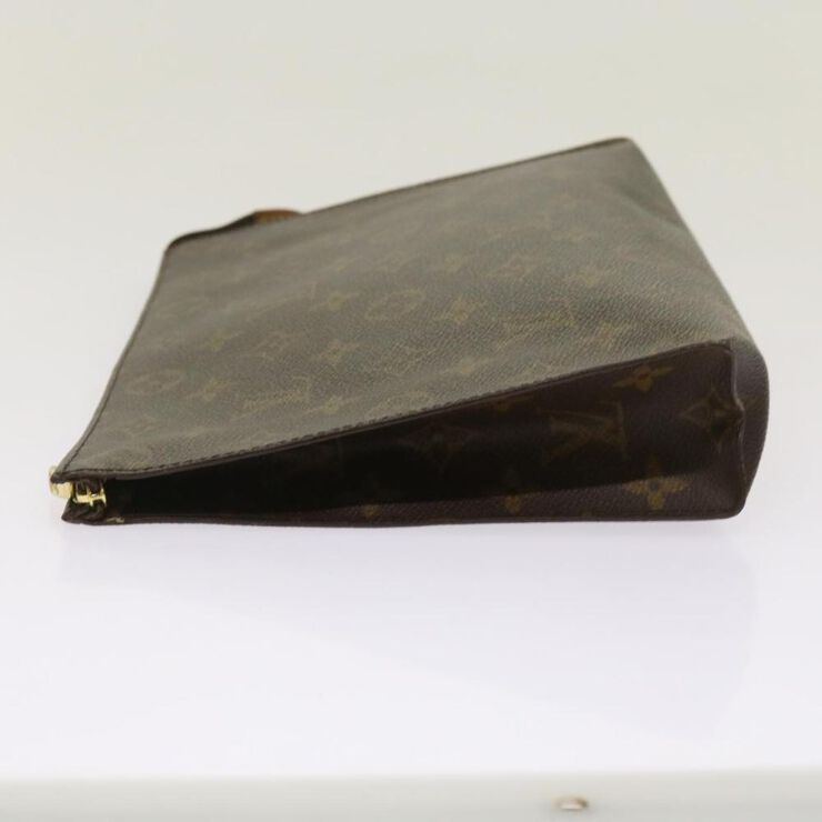 Louis Vuitton Poche Toilette