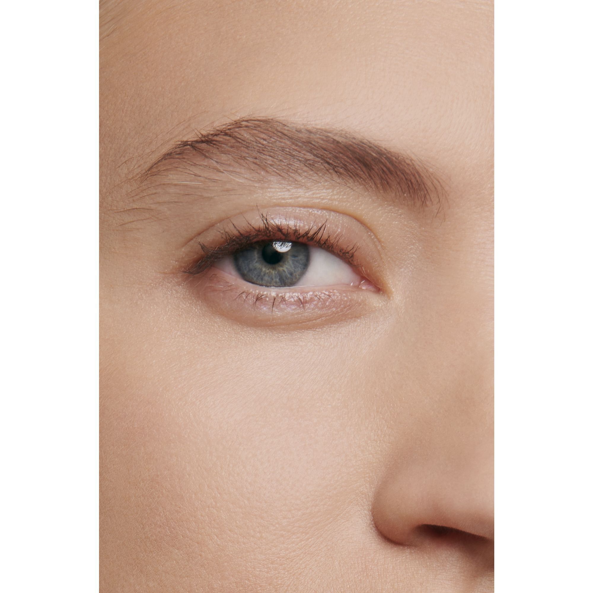 ULTRAWEAR  ALL-DAY COMFORT  FLAWLESS FINISH CONCEALER