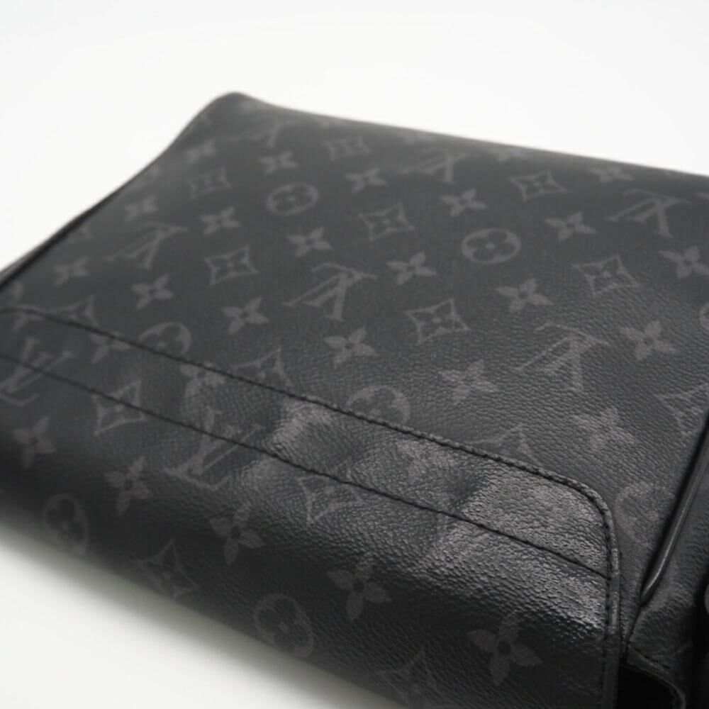 Louis Vuitton District