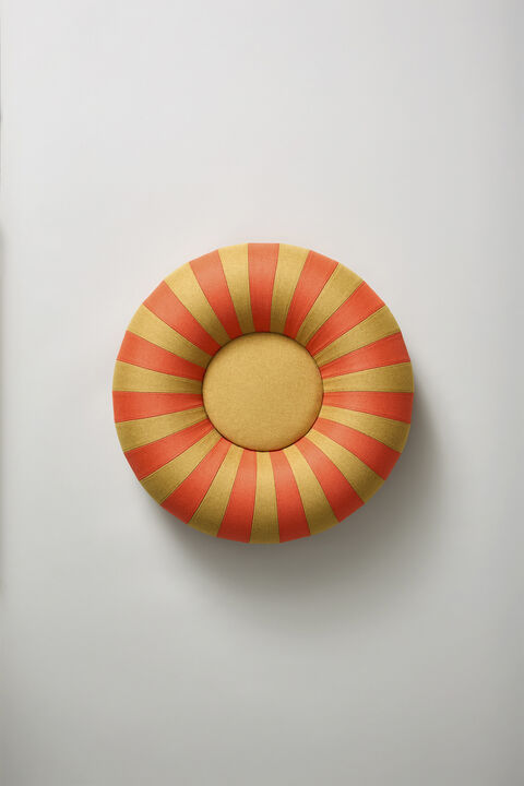 FLOAT, SMALL, OCHRE/RED