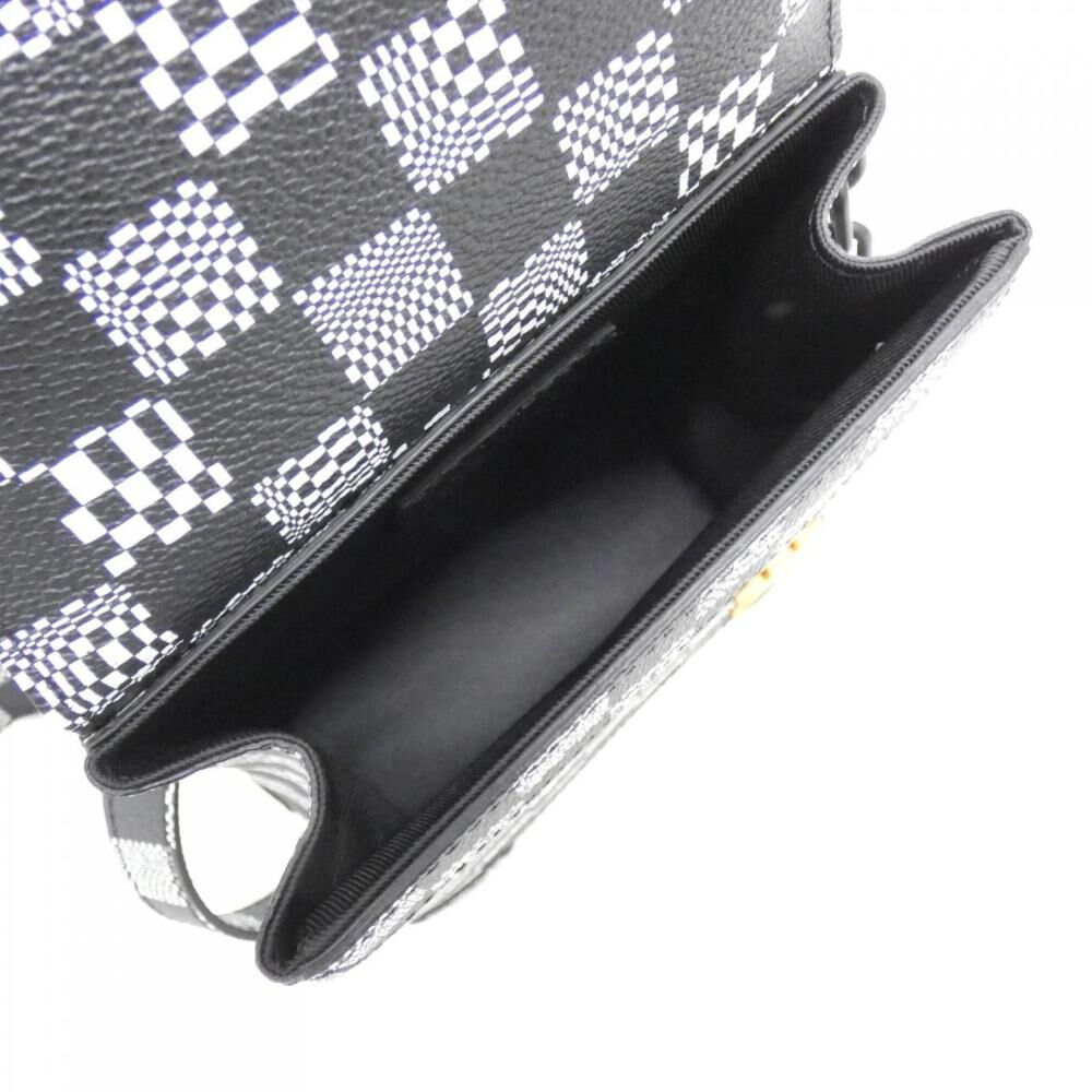 Louis Vuitton Shoulder Bags