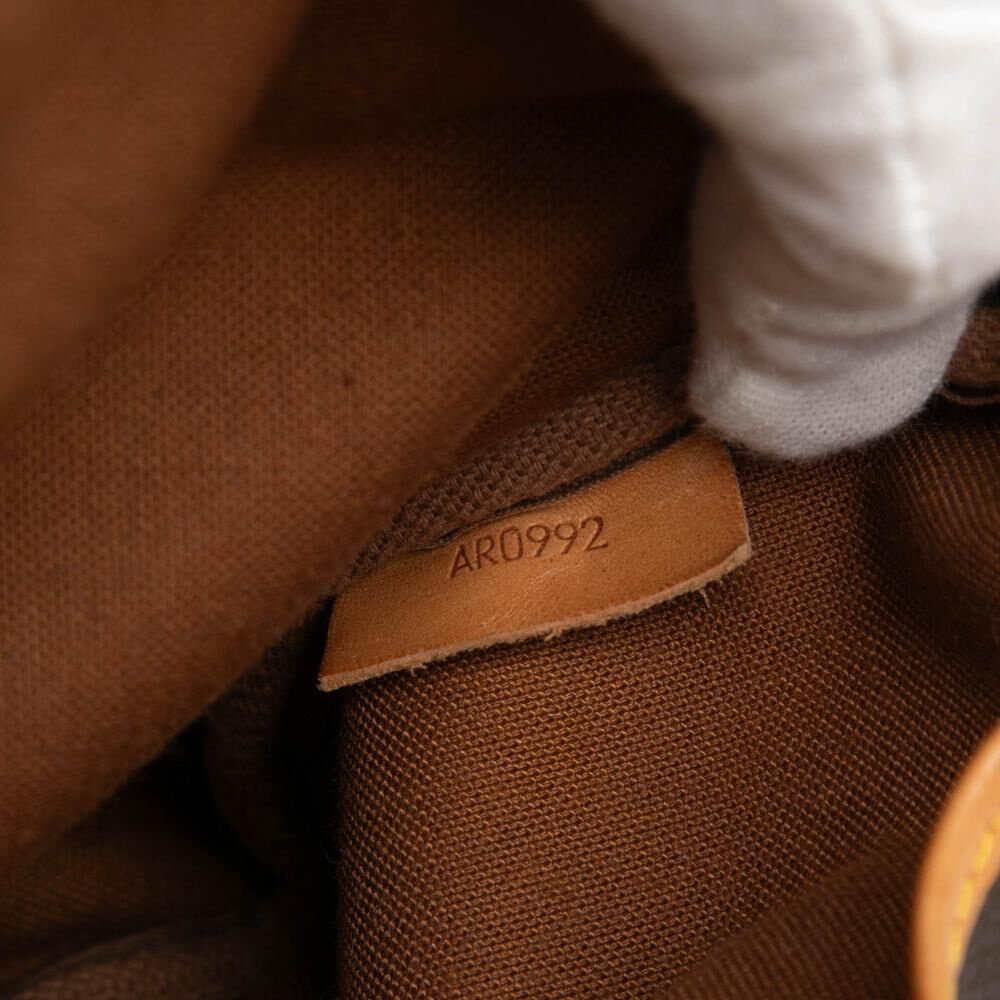 Louis Vuitton Saumur