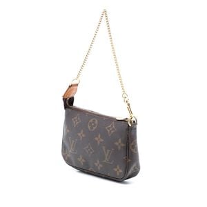Louis Vuitton Pochette Accessoires