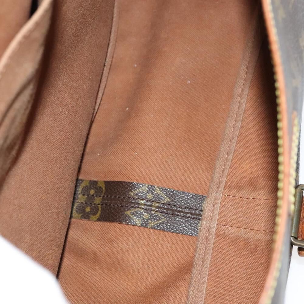 Louis Vuitton Saumur