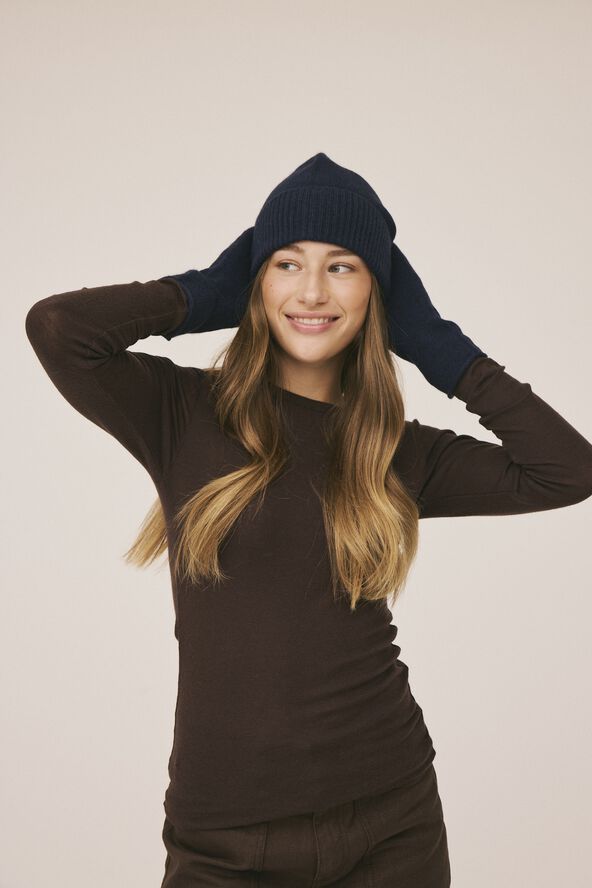 Karrie 16 - 100% Cashmere