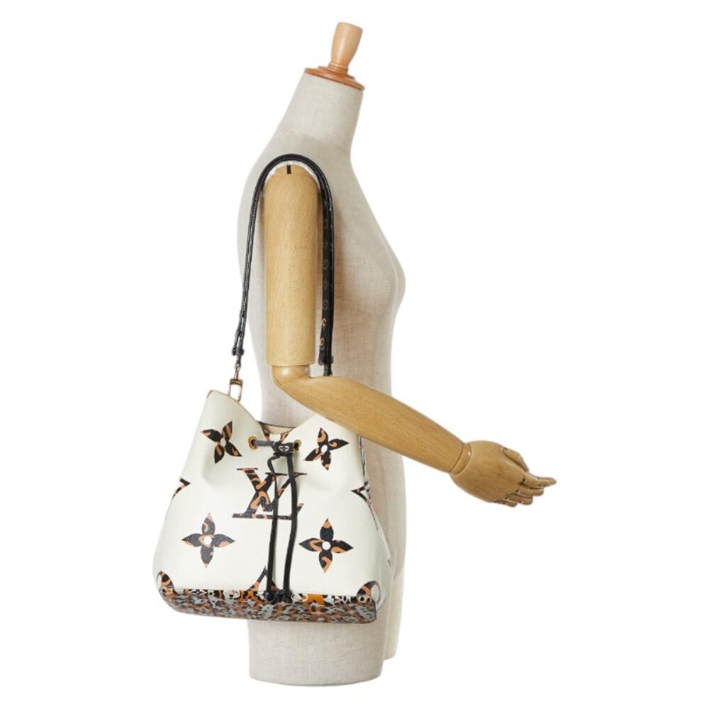 Louis Vuitton Neoneo